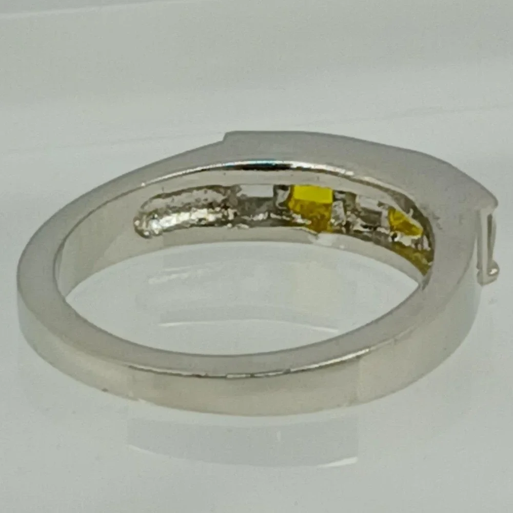 Vintage 90s Silver Tone Yellow Clear Princess Cut Channel Set Band Ring Size‎ 7
